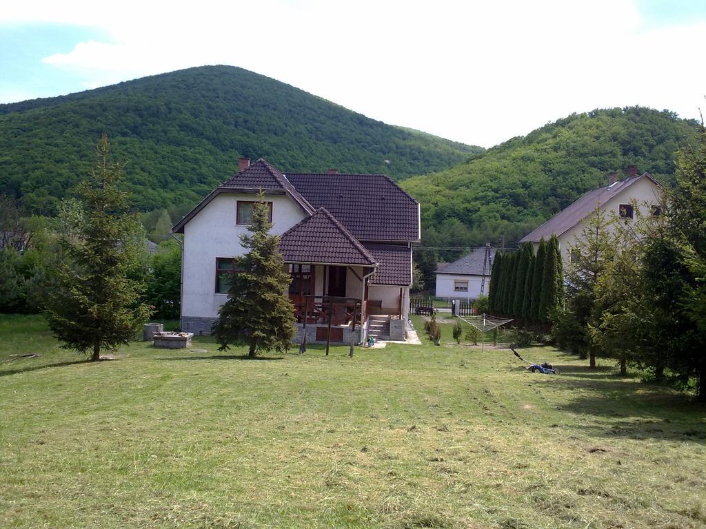 Huta Vendeghaz Otel Kishuta Dış mekan fotoğraf