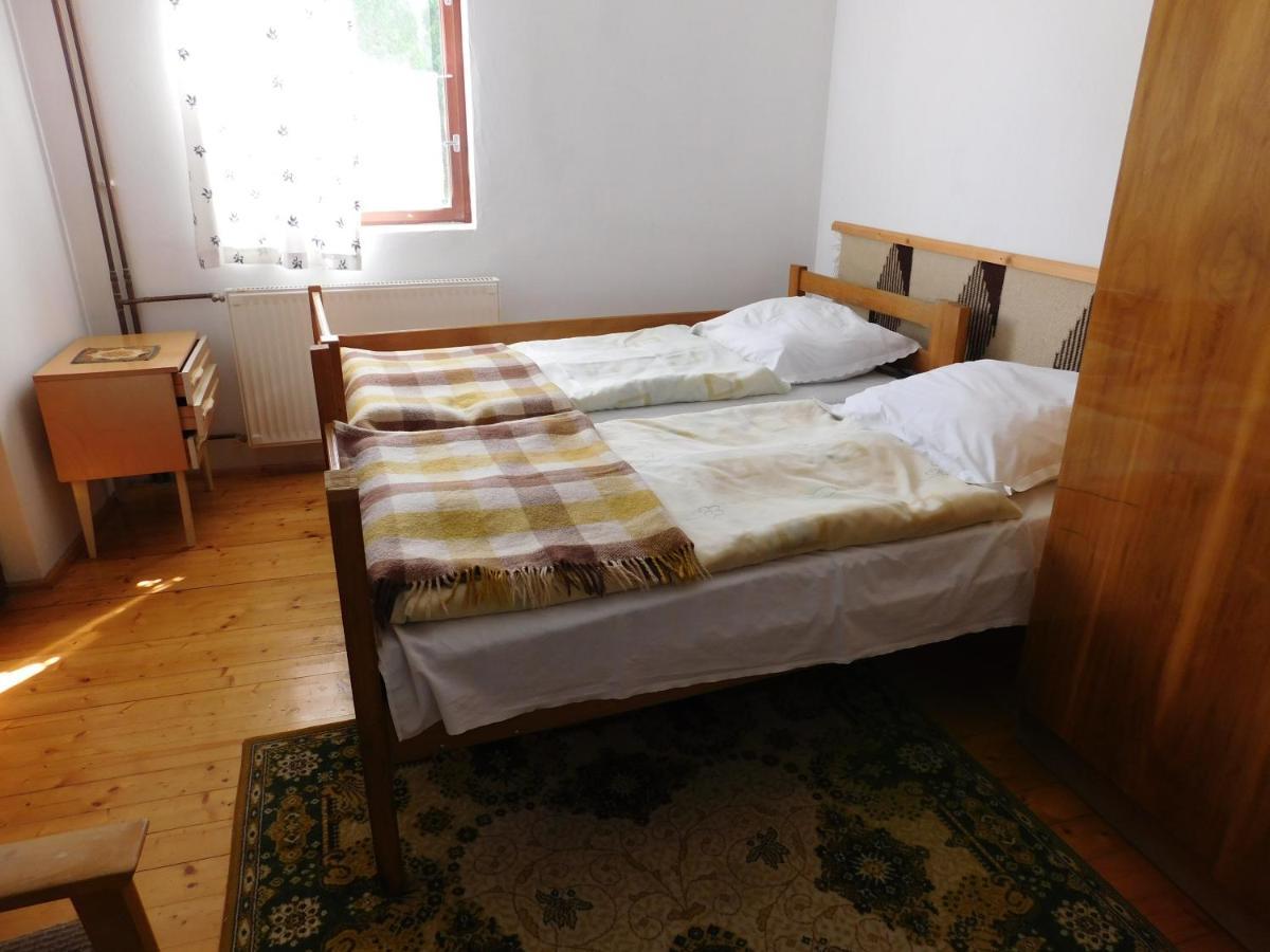 Huta Vendeghaz Otel Kishuta Dış mekan fotoğraf